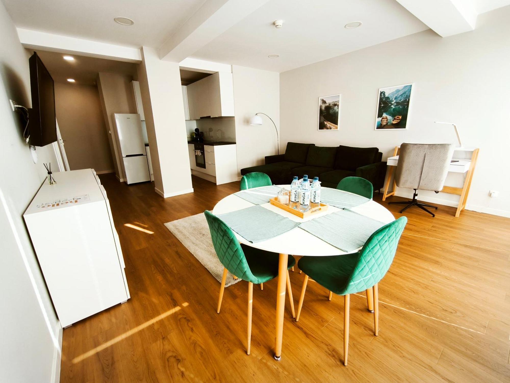 Aparthotel Bukowa 타이치 외부 사진